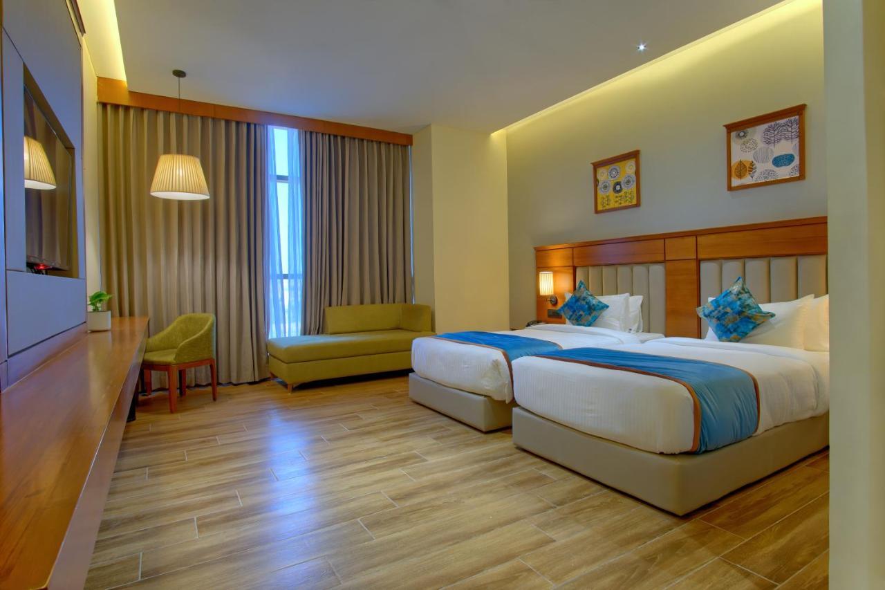 Hotel Sayaji Morbi Exterior foto