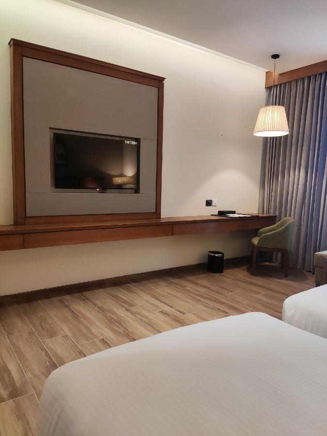 Hotel Sayaji Morbi Exterior foto